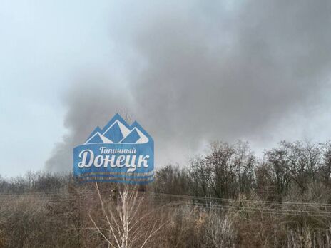 В Донецке горит нефтебаза. Фото, видео