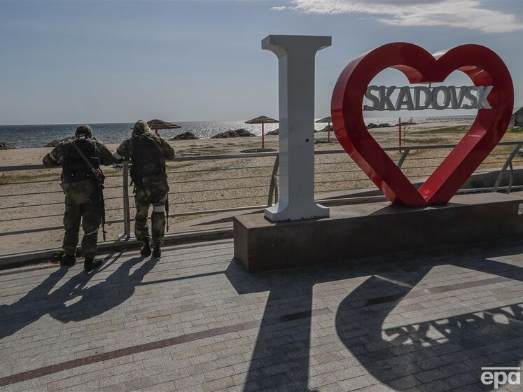 Військові РФ та їхні сім'ї захопили понад 180 цивільних будинків у Скадовську – міськрада