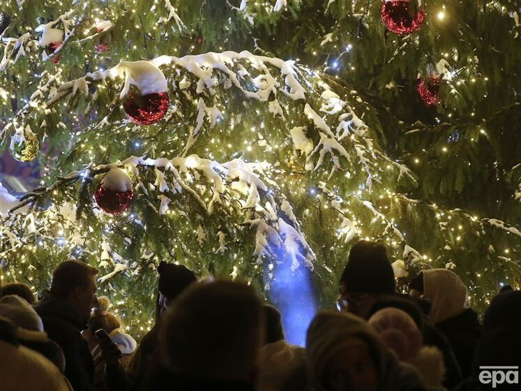 У Європі відкрилися різдвяні локації, але економити світло будуть не скрізь – Associated Press