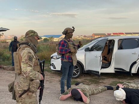 Одесит, який у серпні вивісив російський прапор над будинком, дістав 15 років ув'язнення – ДБР