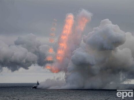 Сумарний залп ракетоносіїв, виведених у море, становить 24 "Калібри", зазначила Гуменюк