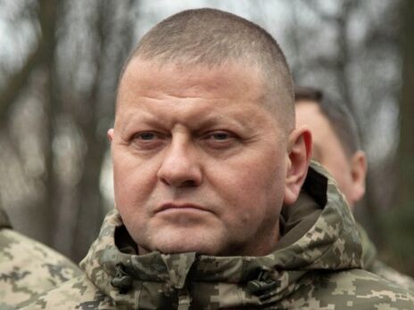 Залужный – волонтерам: Мы постоянно чувствуем вашу заботу и поддержку. Это неразрывная, фактически родственная связь