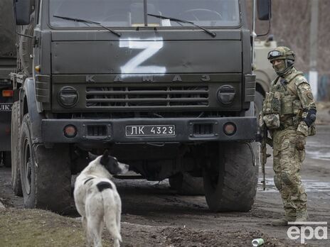На передовую в Луганской области оккупанты перебрасывают либо зеков, либо только что мобилизованных, рассказал Гайдай