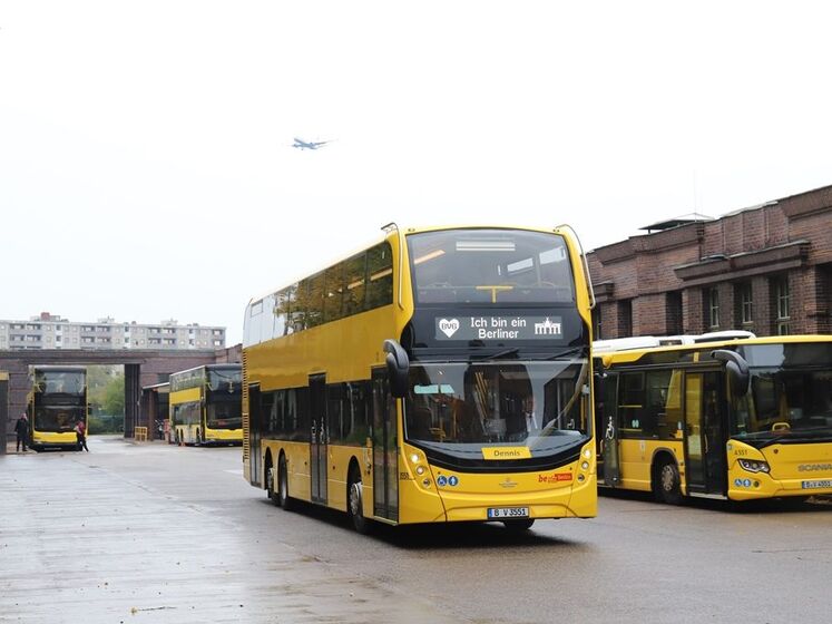 Из Берлина Киеву передадут четыре двухэтажных автобуса