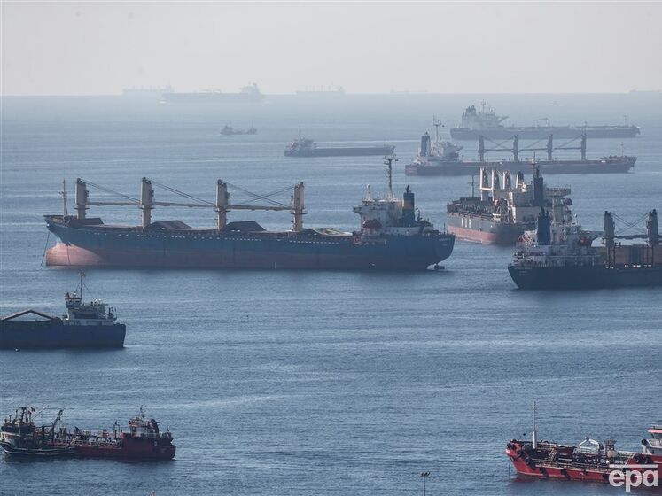 Через санкції, які набули чинності, у районі Босфору утворився затор із танкерів із російською нафтою