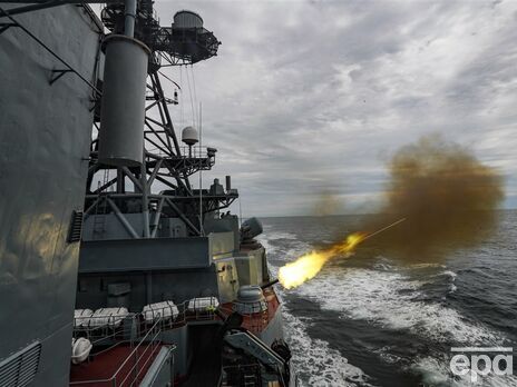 Россия держит в Черном море один корабль-носитель 