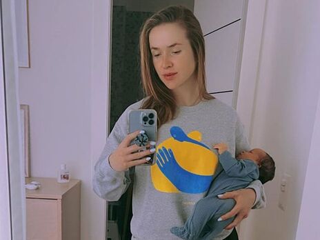 Свитолина показала прогулку с полуторамесячной дочерью в переноске по Монако