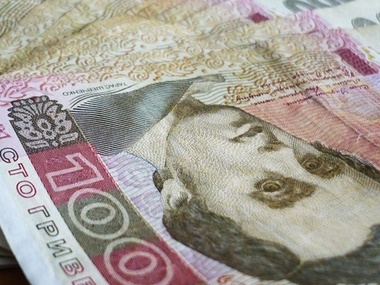 Официальный курс доллара впервые превысил отметку в 11 гривен