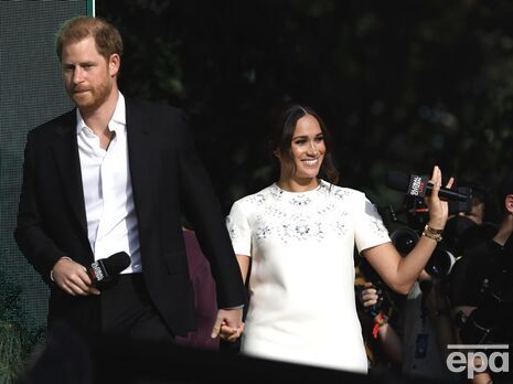 Дружина принца Гаррі Меган зазначила, що під час знайомства із сім'єю його старшого брата була у рваних джинсах