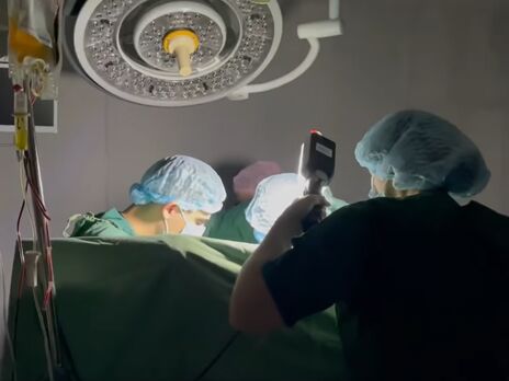 Тодуров: Відео, де я в операційній із ліхтариком, показали світові канали. Зателефонував тато пацієнтки з Косова: 