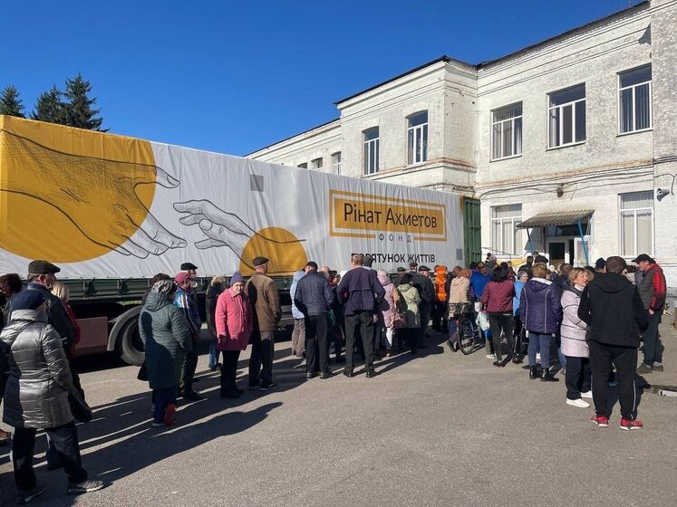 Сумcкая область получила очередной гуманитарный груз от Фонда Рината Ахметова