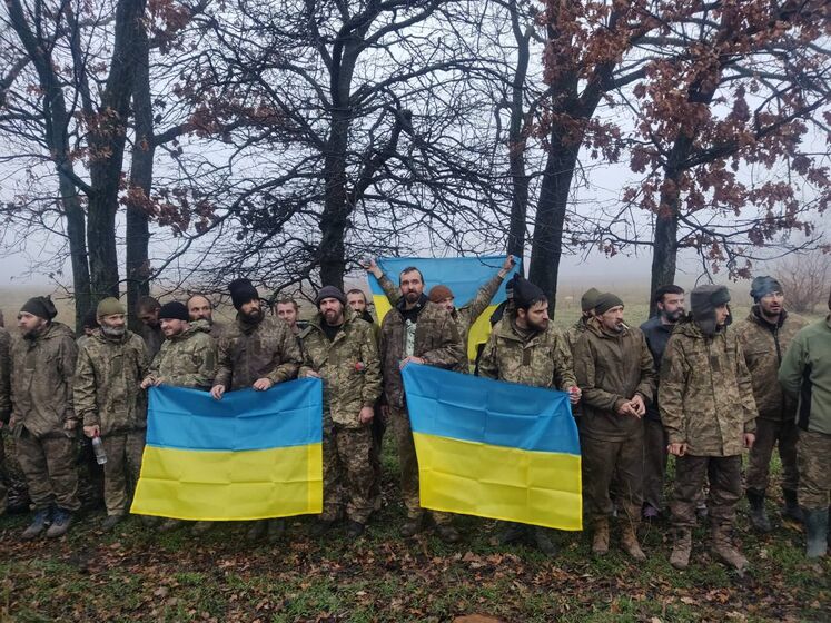 Єрмак: Під час чергового обміну полоненими додому повернулися 64 українські військові та громадянин США