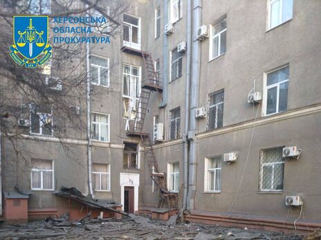 Унаслідок російського обстрілу Херсона 14 грудня постраждало шестеро людей – Офіс генпрокурора