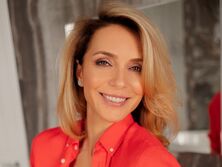 Экс-жена Узелкова рассказала, как превратить подъем по лестнице в тренировку