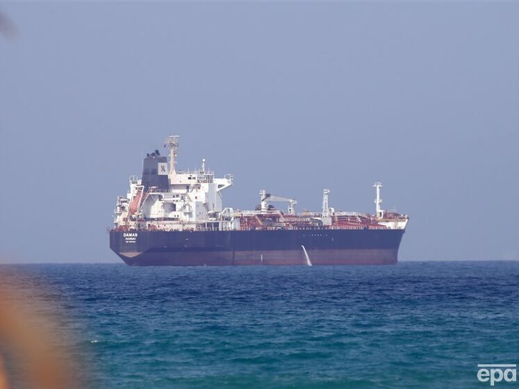 За неделю морской импорт подсанкционной российской нефти сократился на 54% – Bloomberg
