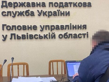 У Львівській області керівництво податкової служби викрили на спробі розкрадання 40 млн грн – СБУ