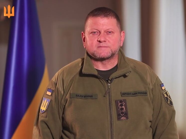 "Помоліться за українського воїна". Залужний привітав партнерів із наближенням Різдва