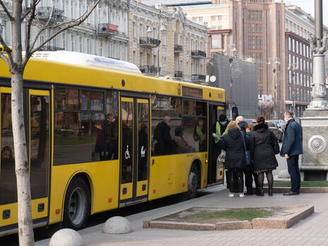 Ситуация с электроэнергией в Киеве остается сложной, в городе прекратили работу наземного электротранспорта – Кличко