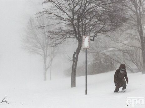 Через різке похолодання і сніговий шторм сотні тисяч жителів США залишилися без електрики, більше 20 людей загинуло
