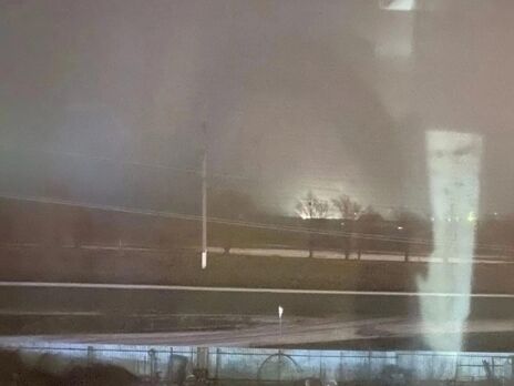 На аэродроме в российском Энгельсе раздались взрывы. Минобороны РФ сообщило о трех погибших 