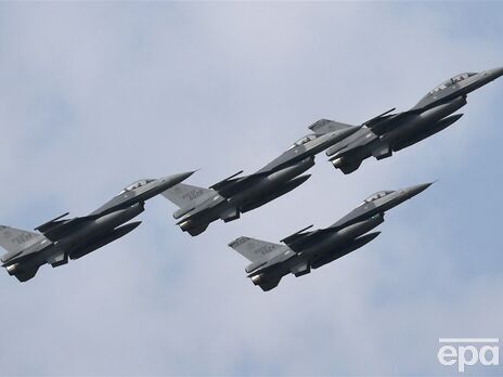 Тайвань заявил о крупнейшем вторжении китайских самолетов в его зону ПВО