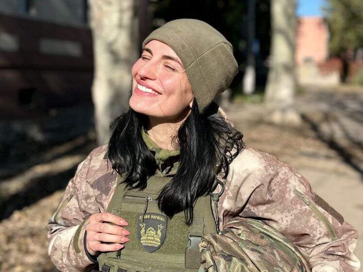 Перші партії жіночої військової форми надійшли на тестування – Резніков