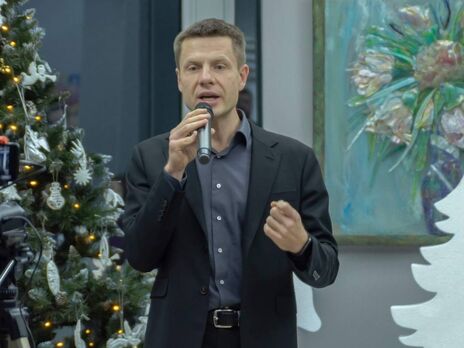 Гончаренко: У парламенті України під час війни все відбувається за Конституцією. А в Росії, де немає бойових дій, Путін скасував звернення до Федеральних зборів