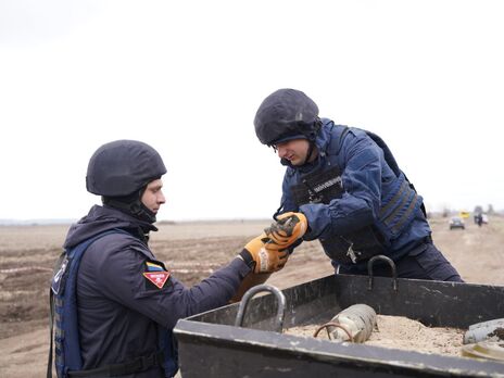 В Киевской области снова тренируют саперов, жителей предупреждают о звуках взрывов