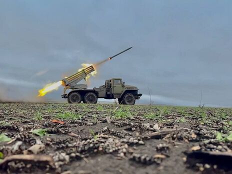 Оккупанты наступают на бахмутском и авдеевском направлениях, ВСУ ударили по 20 районам сосредоточения сил врага – Генштаб