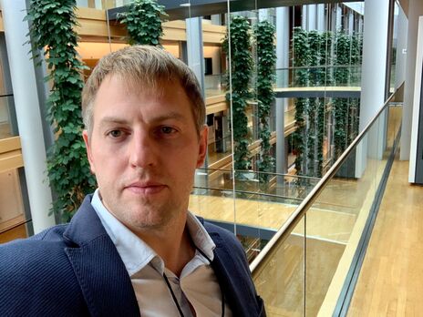 Російський правозахисник Осєчкін: У Франції я під держзахитом і не знаю, чи житиму за пів року чи рік. Я і моя команда – одна з головних цілей путінських спецслужб