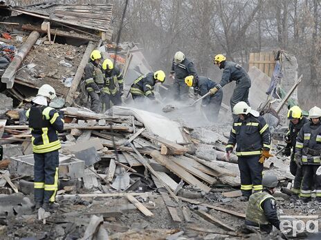 Ракетна атака 31 грудня: у Києві 11 постраждалих. Офіс президента опублікував відео із Протасового Яру, де продовжується пожежа