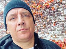 Салем зізнався, що Потап затаїв на нього образу. Раніше ведучий закликав артиста повернутися до України