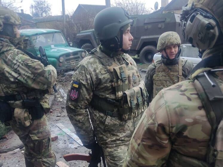 "Військова ситуація там не катастрофічна". Для України добре, що РФ "вчепилася саме в Бахмут", сказав Буданов