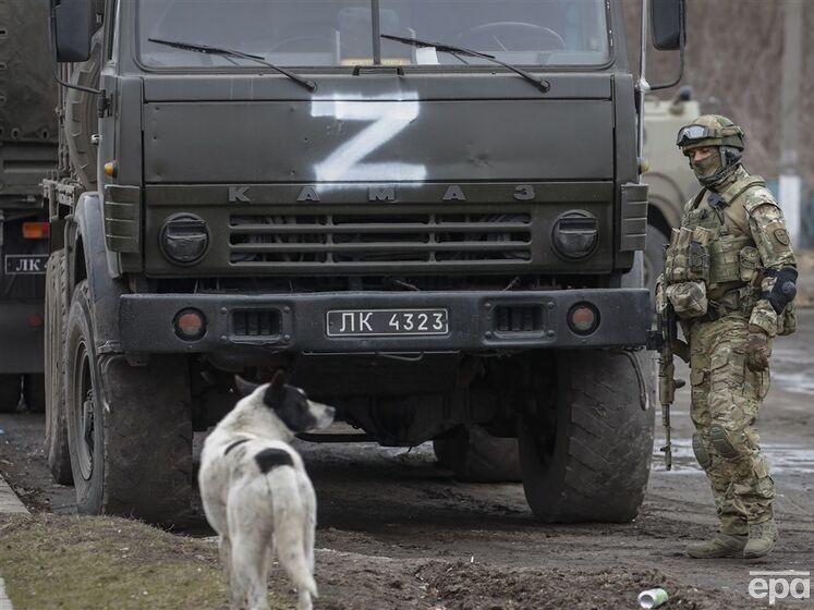 Украинские и российские войска ведут бои за трассу, по которой РФ снабжает своих военных – британская разведка