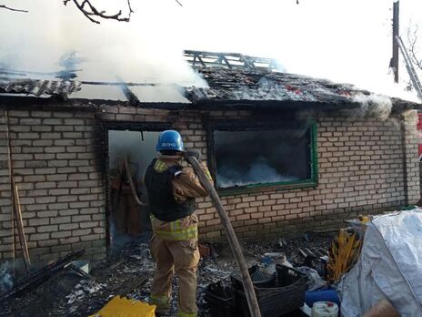 Оккупанты ударили по Дружковке Донецкой области. Разрушена ледовая арена, повреждены церковь, автовокзал и жилые дома