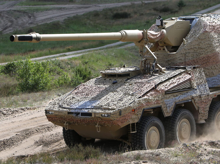 Німеччина почала виготовляти самохідні артилерійські установки RCH-155 для України