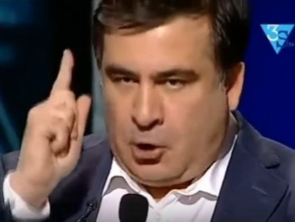 "Продажные журналисты никогда меня не сломят". Саакашвили резко ответил журналистке в прямом эфире. Видео