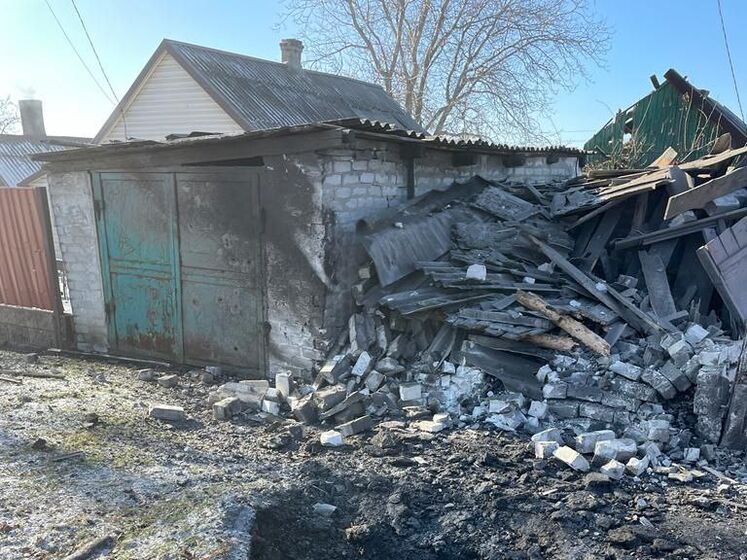 Росіяни завдали масованого артудару по Курахівці, щонайменше двоє поранених, пошкоджено десятки будинків – ОВА