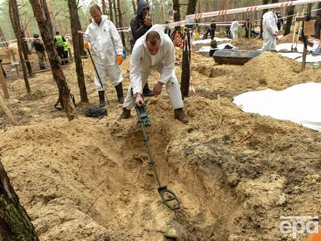 С начала полномасштабного вторжения РФ в Украине задокументировали гибель не менее 16,5 тыс. человек, обнаружено 21 массовое захоронение