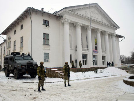 Полиция: На избирательном участке в Николаевке под Славянском возник конфликт между журналистами