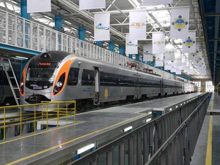 Украинские пограничники приготовились к запуску поезда "Интерсити+" Киев &ndash; Перемышль