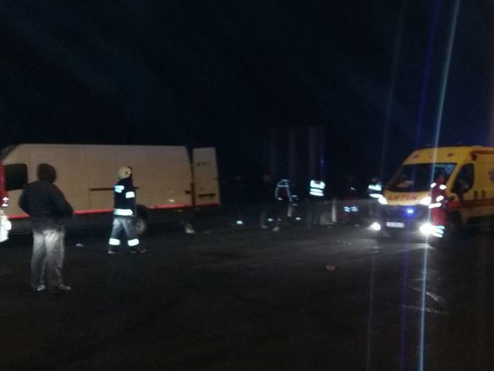 В Хорватии полиция остановила микроавтобус, перевозивший 62 нелегальных мигранта