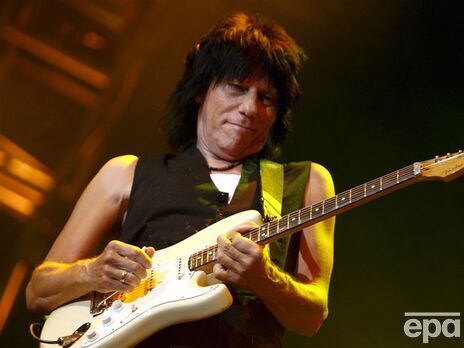 Після зараження менінгітом помер британський музикант Джефф Бек, якого називають найвидатнішим гітаристом у світі