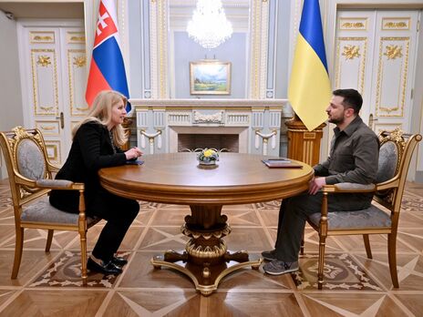 Зеленський обговорив оборонну співпрацю і формулу миру з президенткою Словаччини