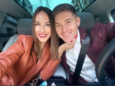 Вторая экс-жена Остапчука подняла ноги перед объективом