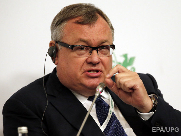 Глава российского ВТБ Костин назвал Коломойского "негодяем"