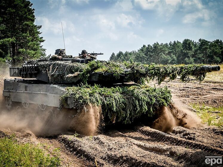 Шольц готовий дати Україні танки, якщо США зроблять те саме – ЗМІ