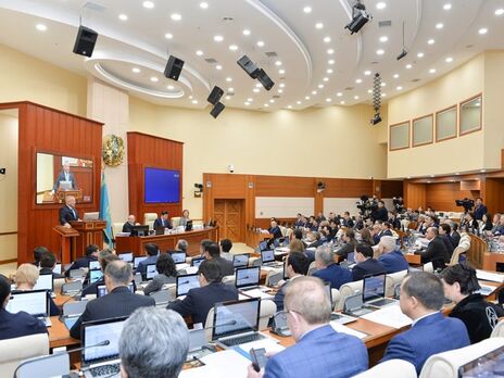Скандал в Казахстане. Партия исключила депутата парламента за поддержку России