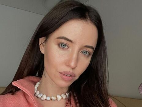 Дорофеева показала лицо на максимальном приближении