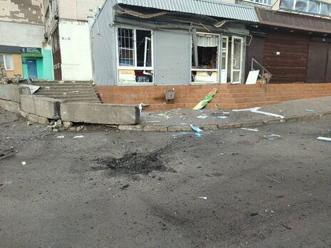 Российские войска обстреляли продуктовый магазин в Бериславе Херсонской области, погибли два человека, трое получили ранения – ОВА